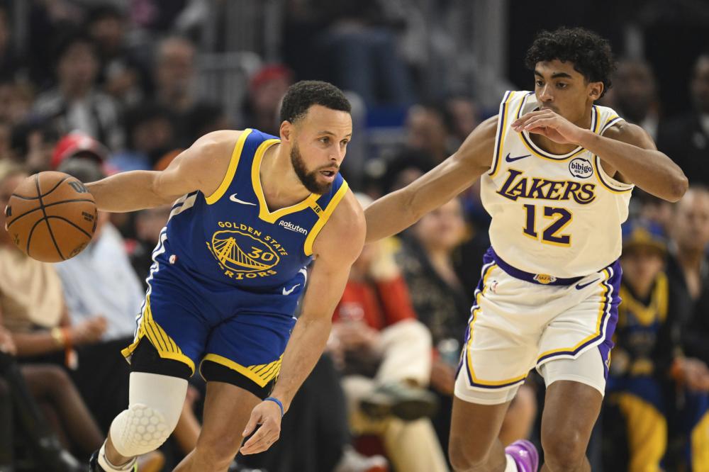 更引发了球 更引发了球