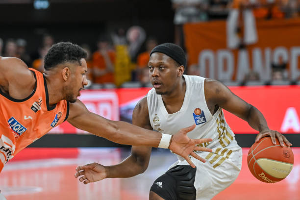 特别是当比 特别是当比