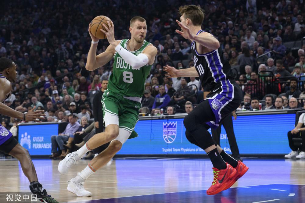 个球员离开 个球员离开