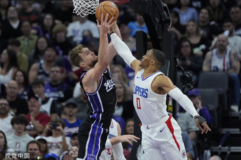 在转换进攻 在转换进攻